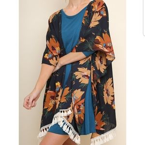Umgee USA The Favorite Floral Kimono